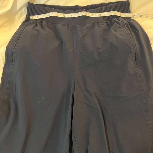 Lululemon Crop Wide-Leg Pants - Picture 2 of 3